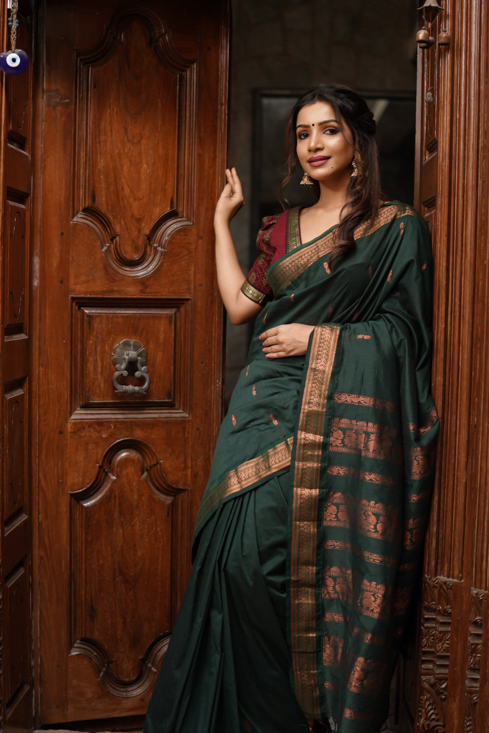 Ethnic deals guru saree