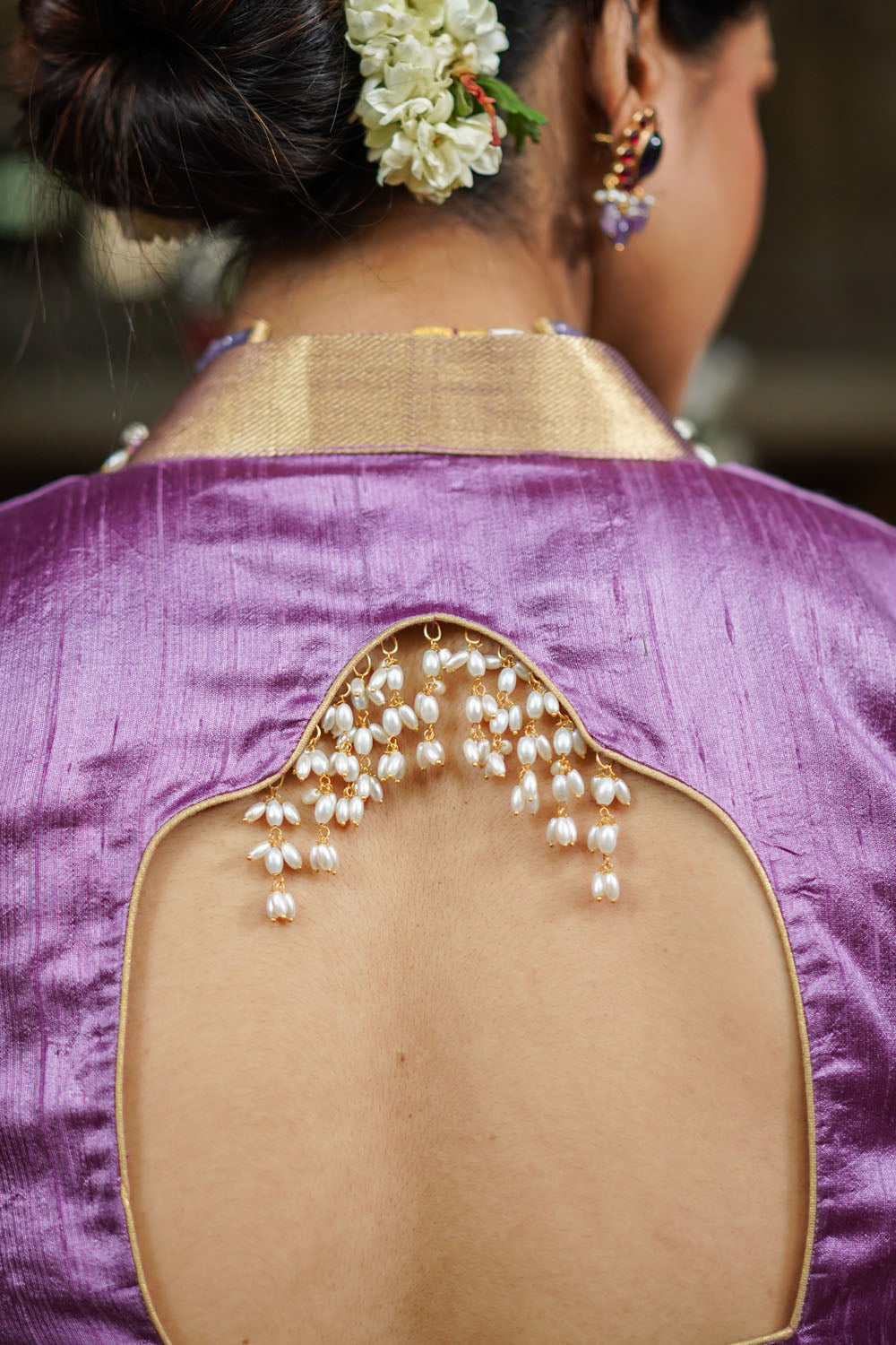 Dusty mauve raw silk chinese collar sweetheart neck blouse with beads detailing.