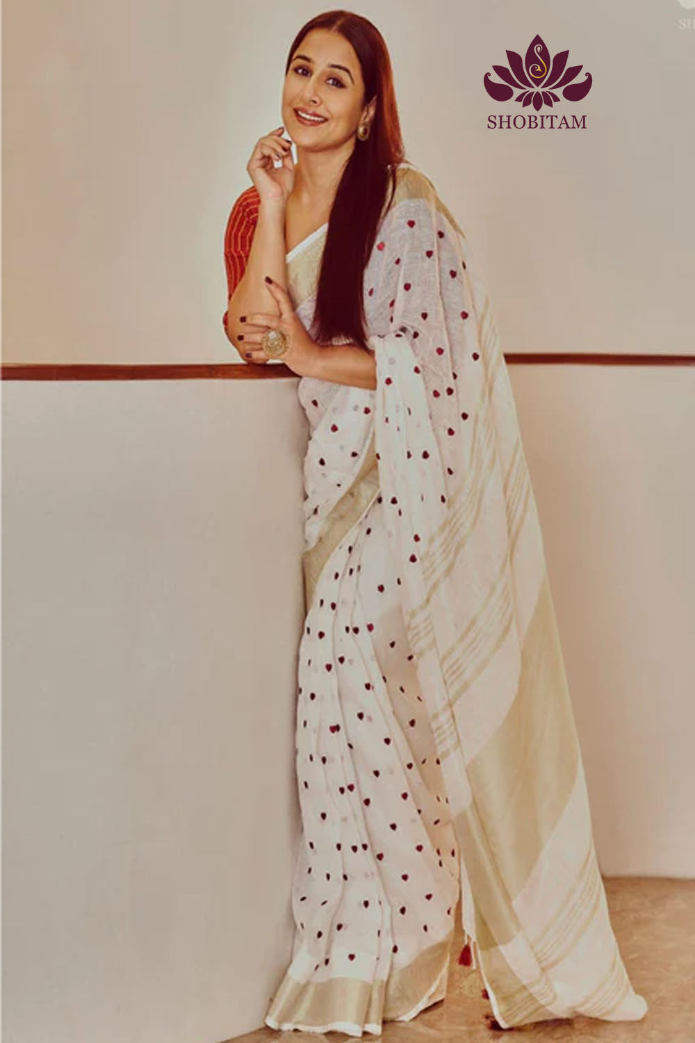 Vidya Balan Shobitam Exclusive Celebrity Loving Hearts Embroidered White Pure Linen Saree