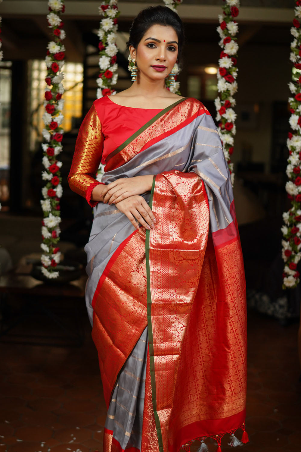 Gray Korvai Kanjivaram Pure Silk Saree with zari Stripes & wide Zari Border | SILK MARK CERTIFIED
