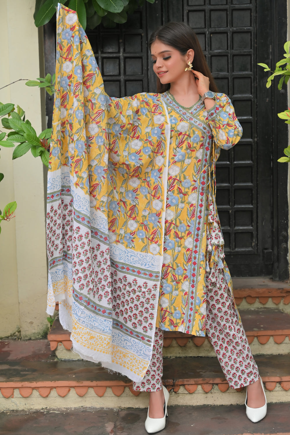 Daffodil 3 Piece Suit with Mulmul Dupatta | Made To Order