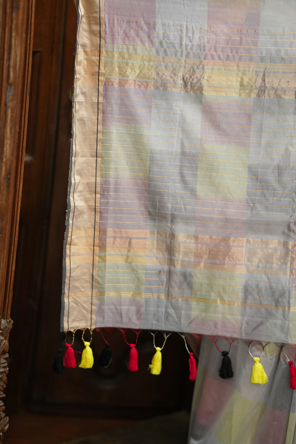 Shades of Gray, Ombre Weave Handwoven Maheshwari Silk Cotton Saree