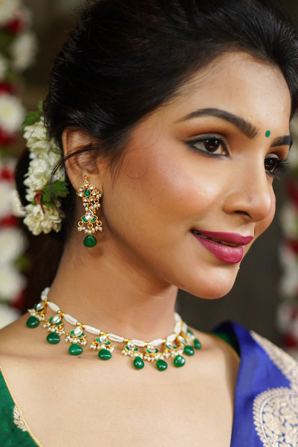 Lightweight Jadau Necklace Set with eleven dangling Green and white kemp units and matching earrings