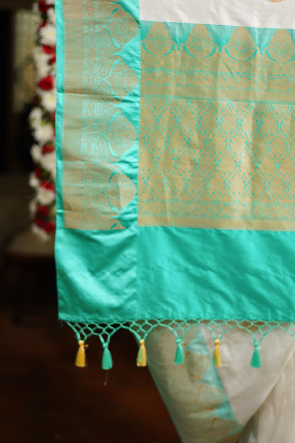 White Banarasi Katan Silk Saree with Zari Motifs | SILK MARK CERTIFIED