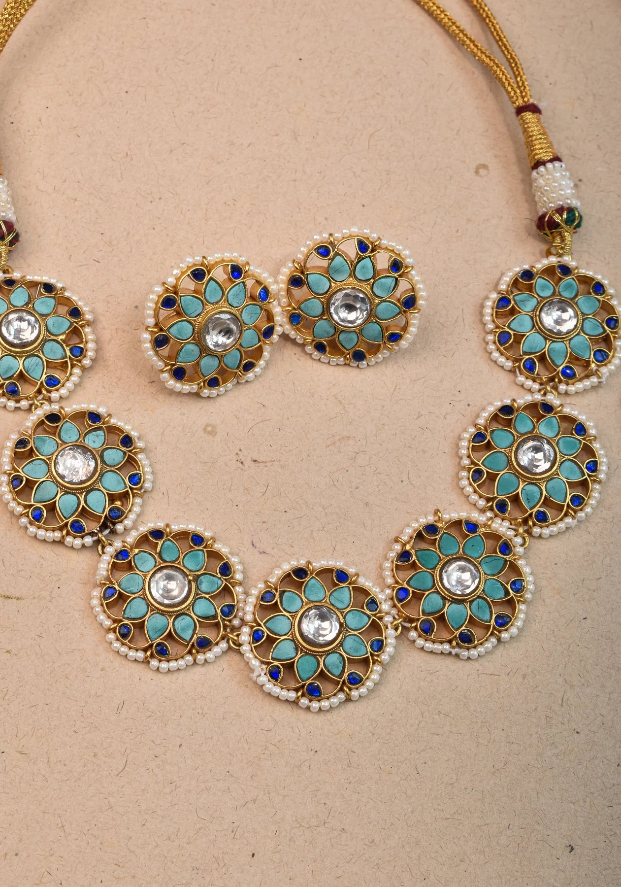 Exquisite Ahmedabadi kundan Floral Units Choker and Earrings Set