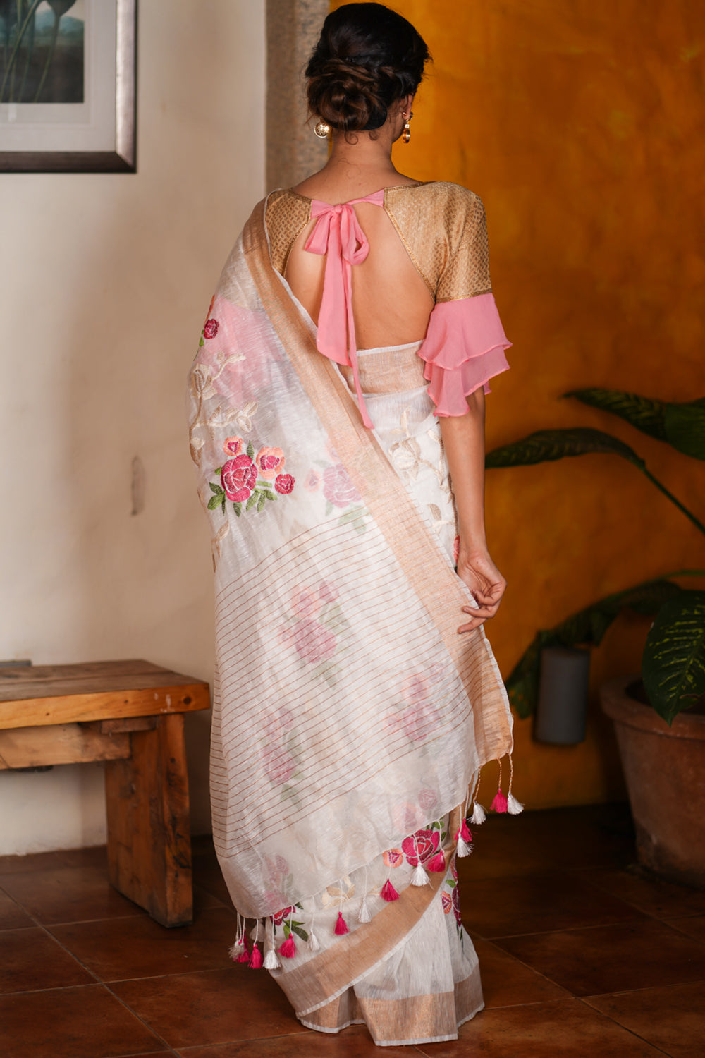 Silk Linen Roses Embroidery Saree - White with Zari Border