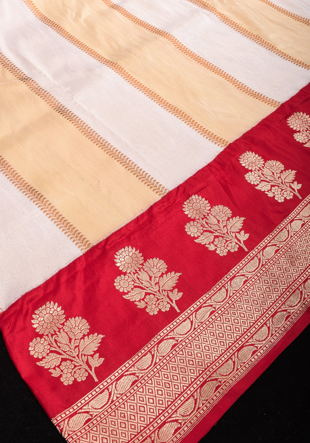 White Dual tone Jharoka Pattern Pure Katan Silk saree with Contrast Zari borders | SILK MARK CERTIFIED