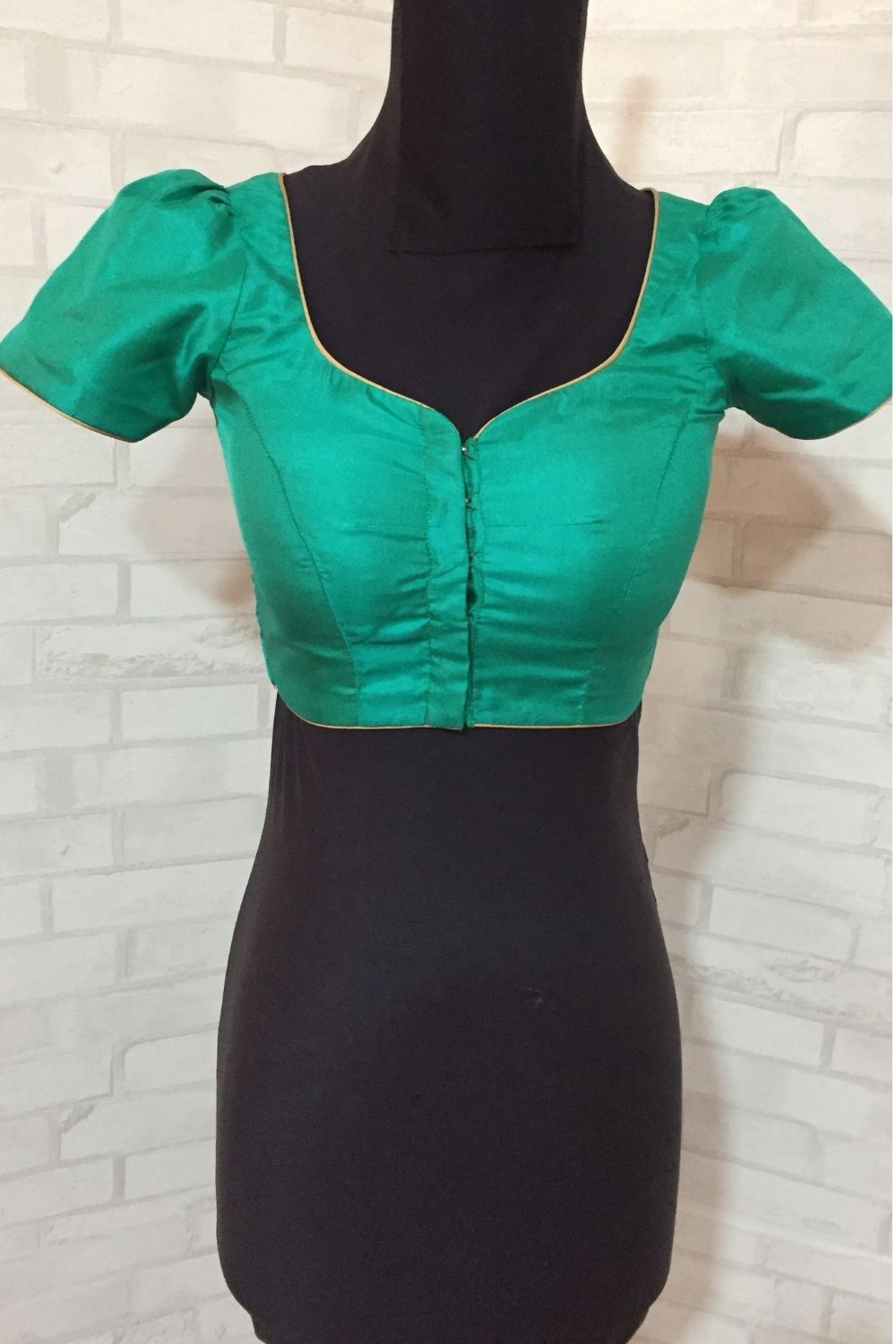 Seagreen sweet heart blouse with a embroidered sheer back - House of Blouse