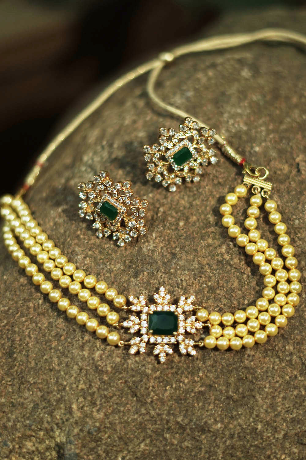 Zircon stones with pearl gold plated necklace with matching studs