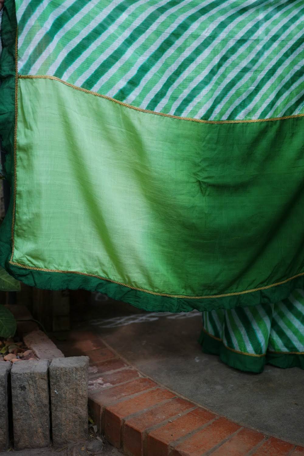 Leaf green and white handloom & hand dyed with ruffle leheriya saree - House of Blouse