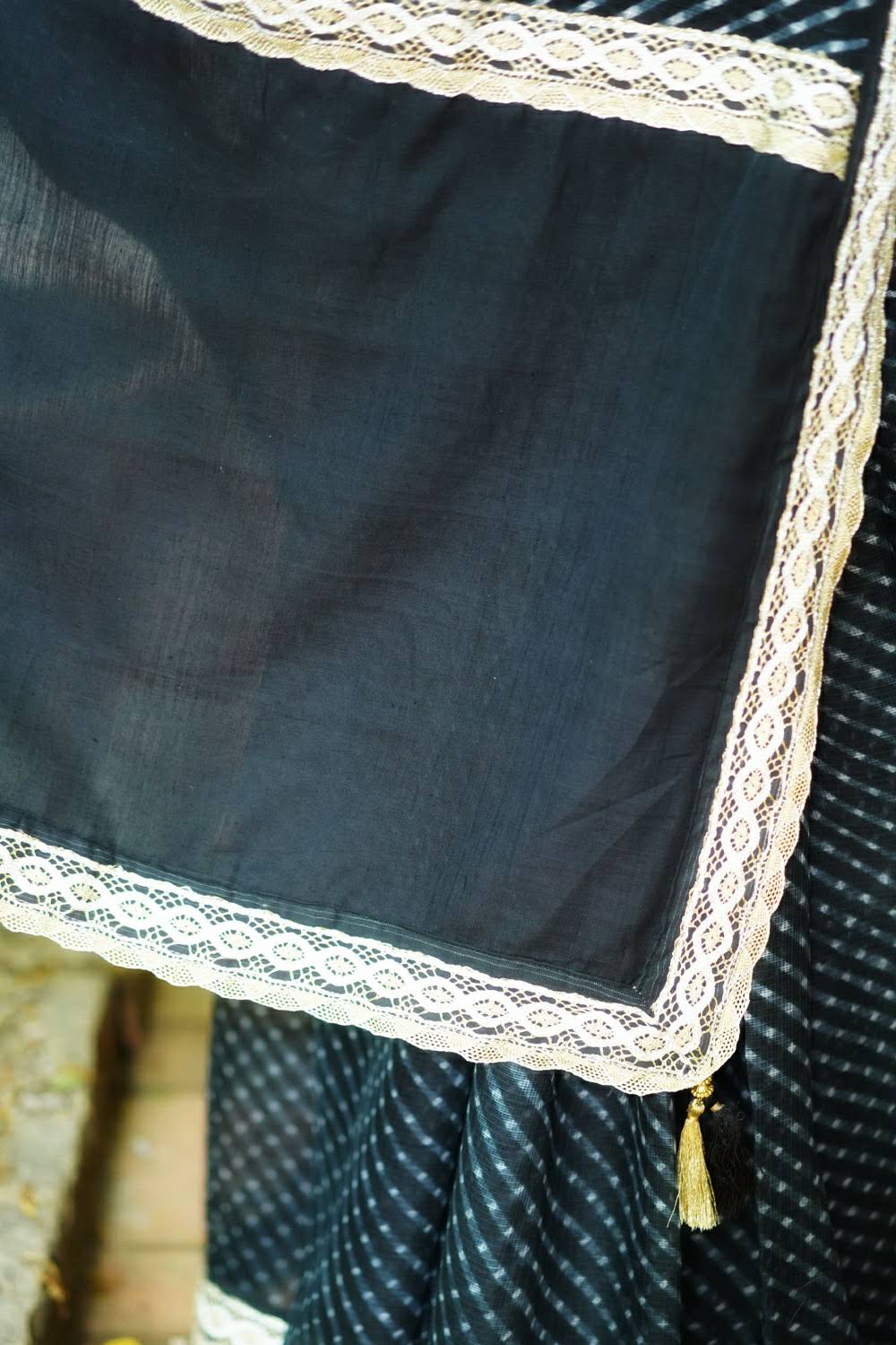 Black and grey handloom & hand dyed leheriya saree with Dull gold filigree border - House of Blouse