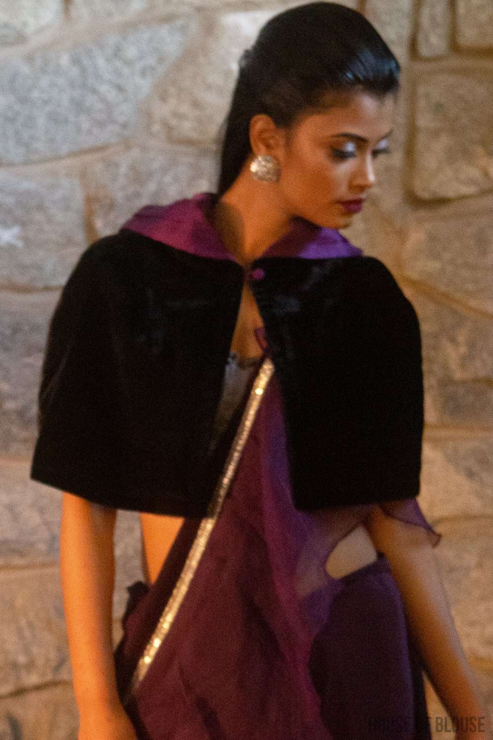 Velvet capelet with pure silk satin lining - House of Blouse