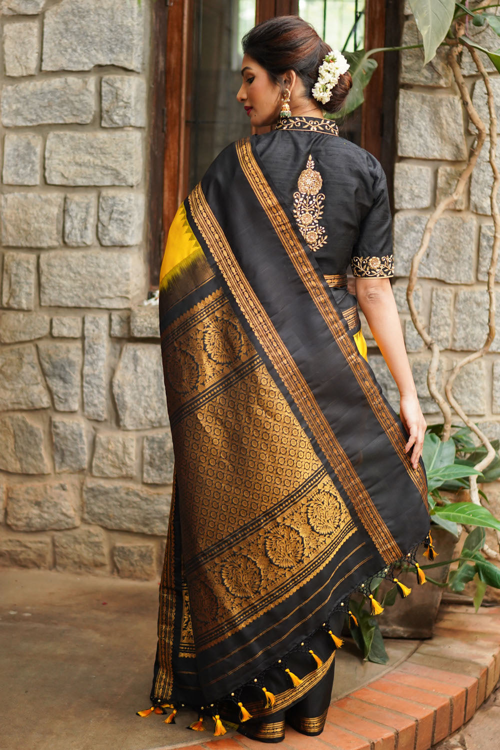 PREORDER : Yellow Exquisite Korvai Gadwal Silk Saree with Black  Borders | SILK MARK CERTIFIED