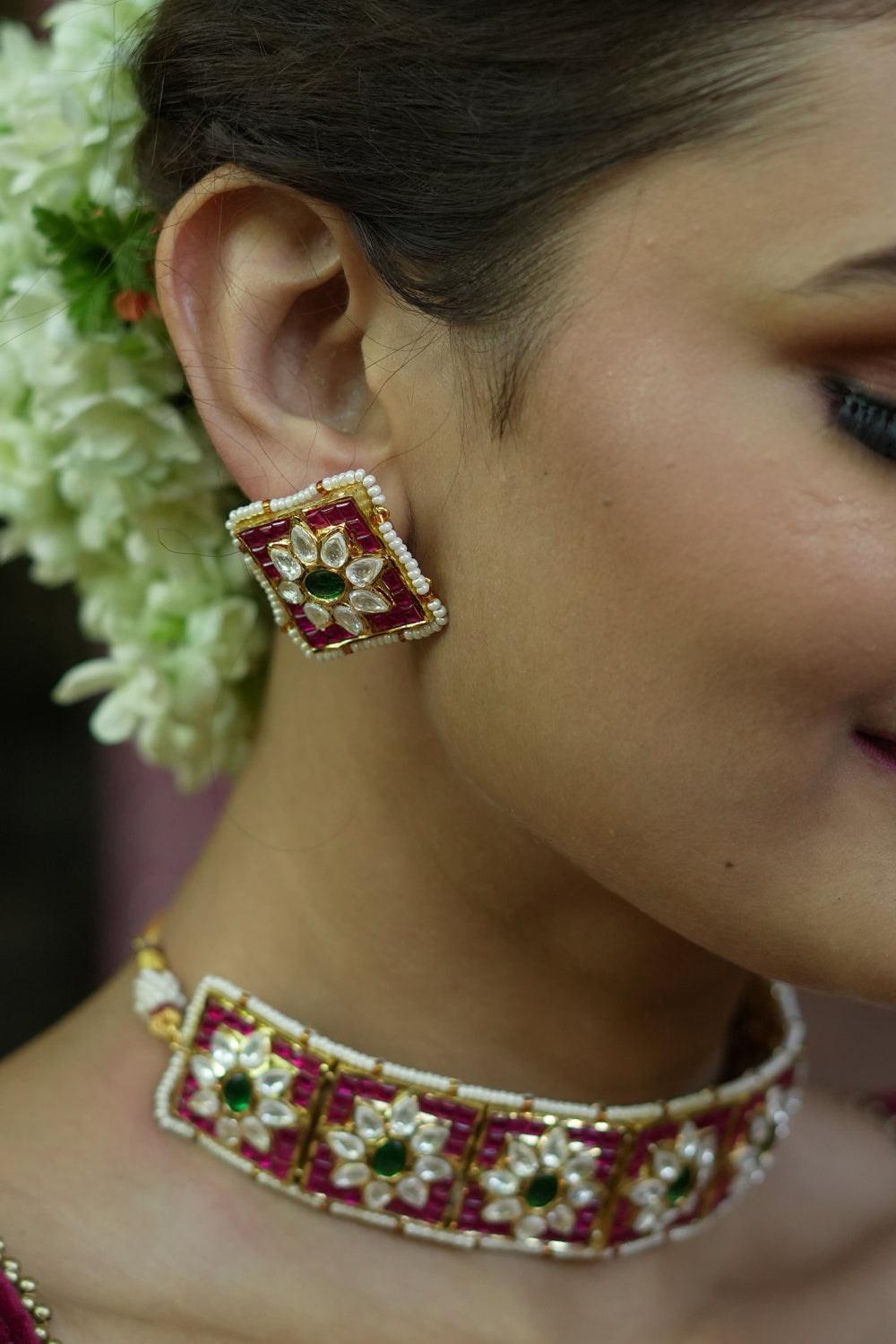 Ahmedabadi Choker Set with White & Pink Stone