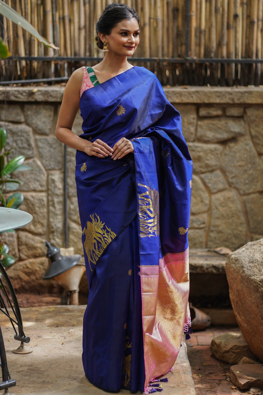 Buy VILLAGIUS Solid/Plain Bollywood Silk Blend, Satin Maroon Sarees Online  @ Best Price In India | Flipkart.com
