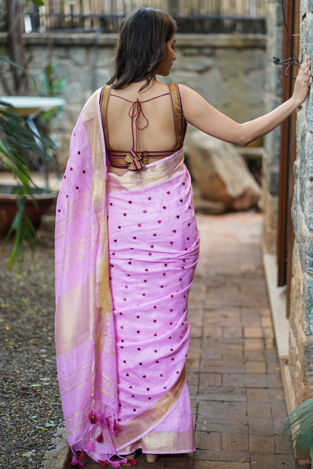 Loving Hearts Embroidered Pink Linen Saree