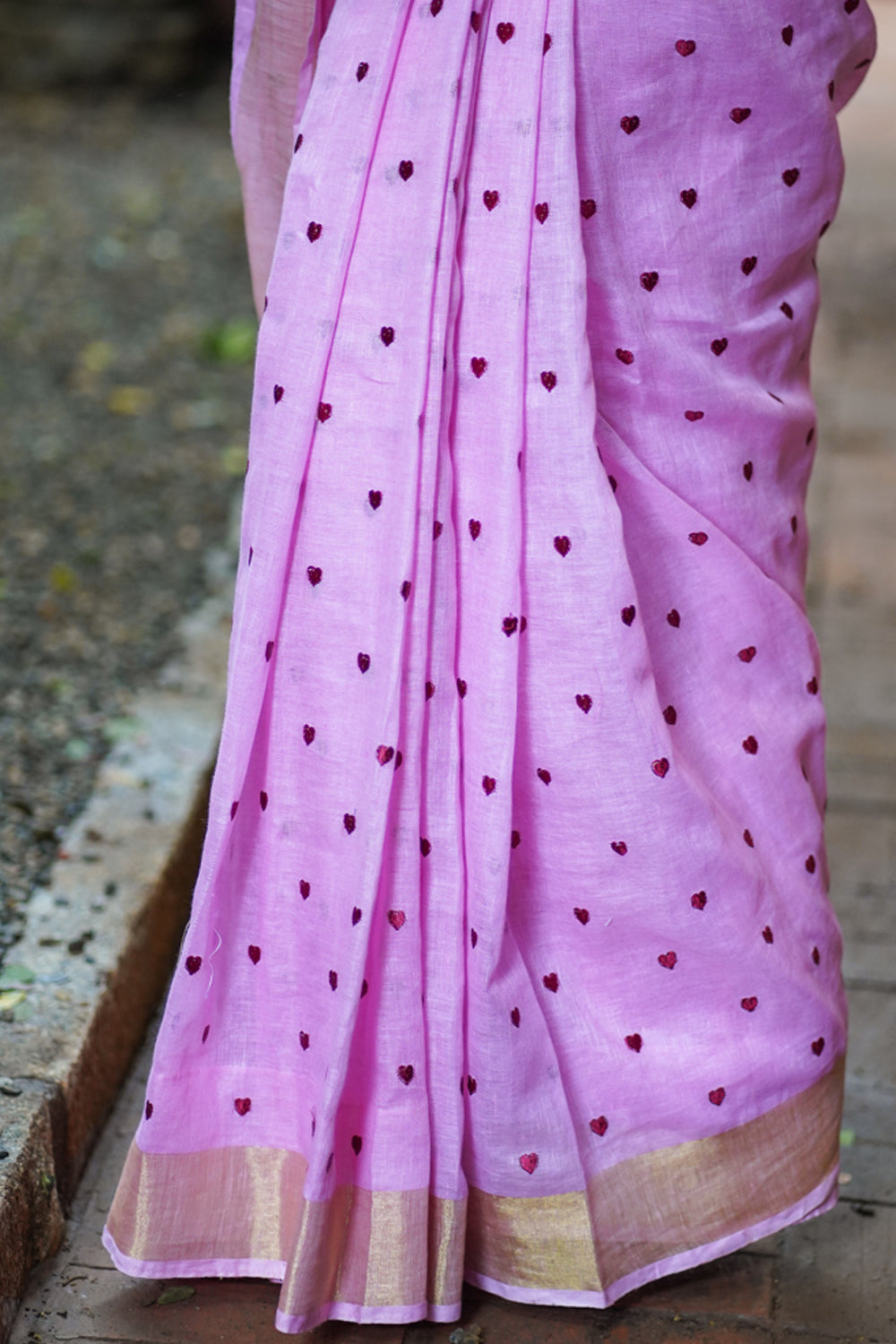 Loving Hearts Embroidered Pink Linen Saree