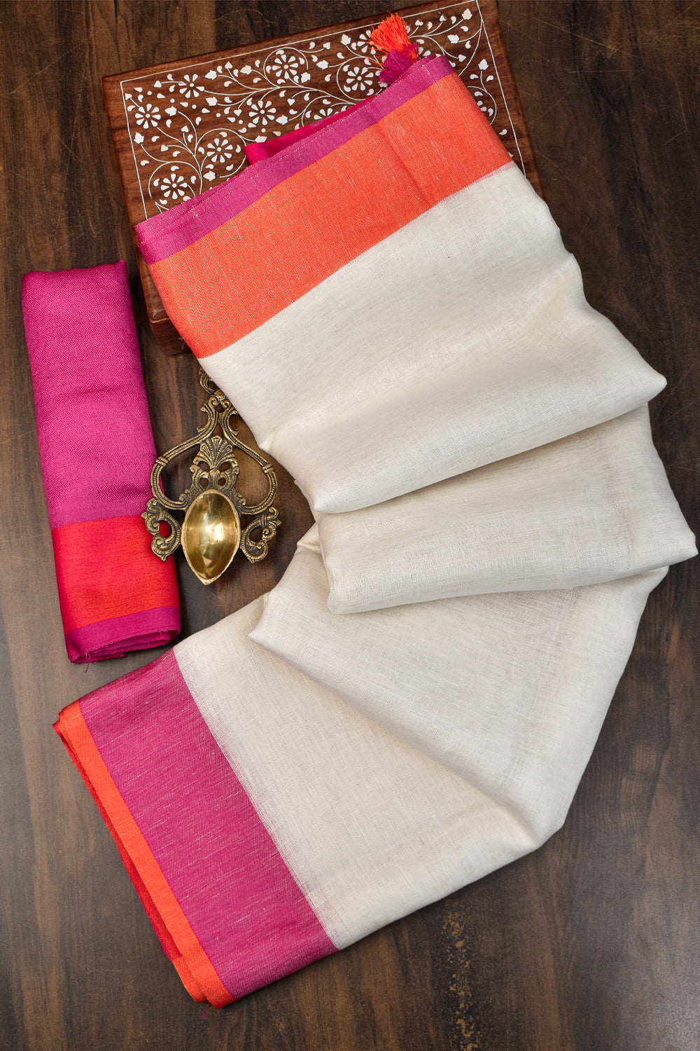 Ganga Jamuna Borders on Chalk White Linen Saree