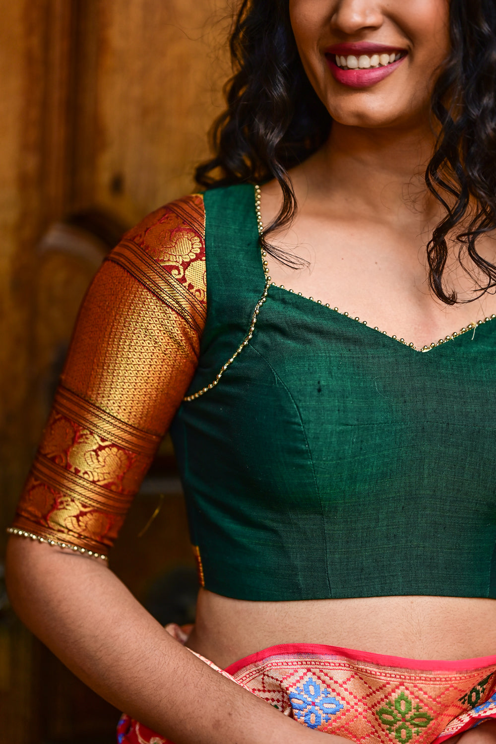 Emerald green  sweet heart neck armband blouse in narayanpet cotton.