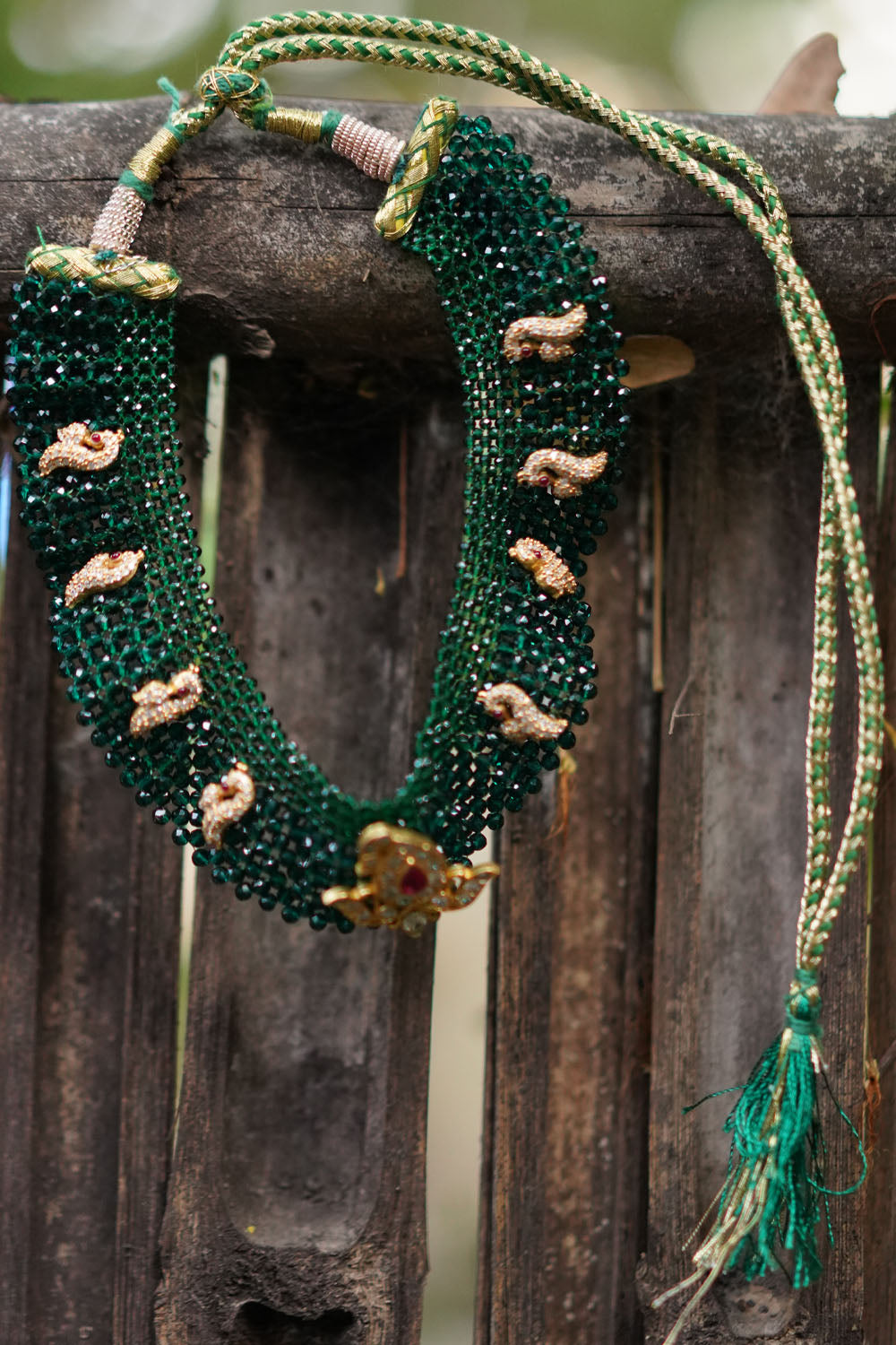 Green crystal beadwork necklace with stones on gold filigree - House of Blouse