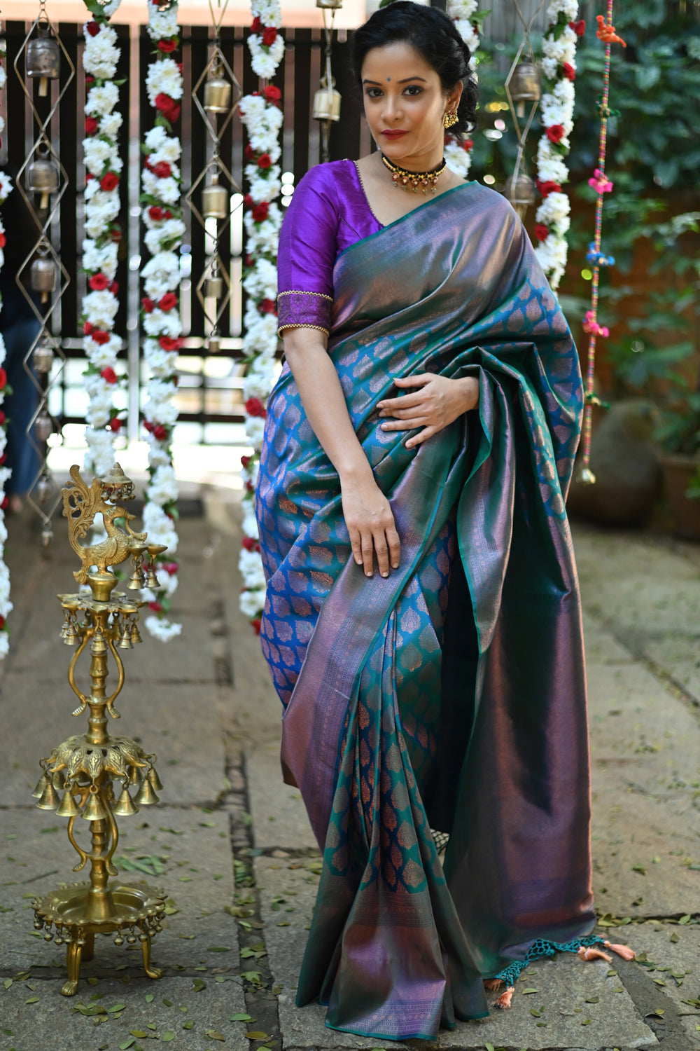 Brocade Kanjivaram Saree with Antique Gold Tone Zari on Peacock Blue Green Dual Tone | SILK MARK CERTIFIED