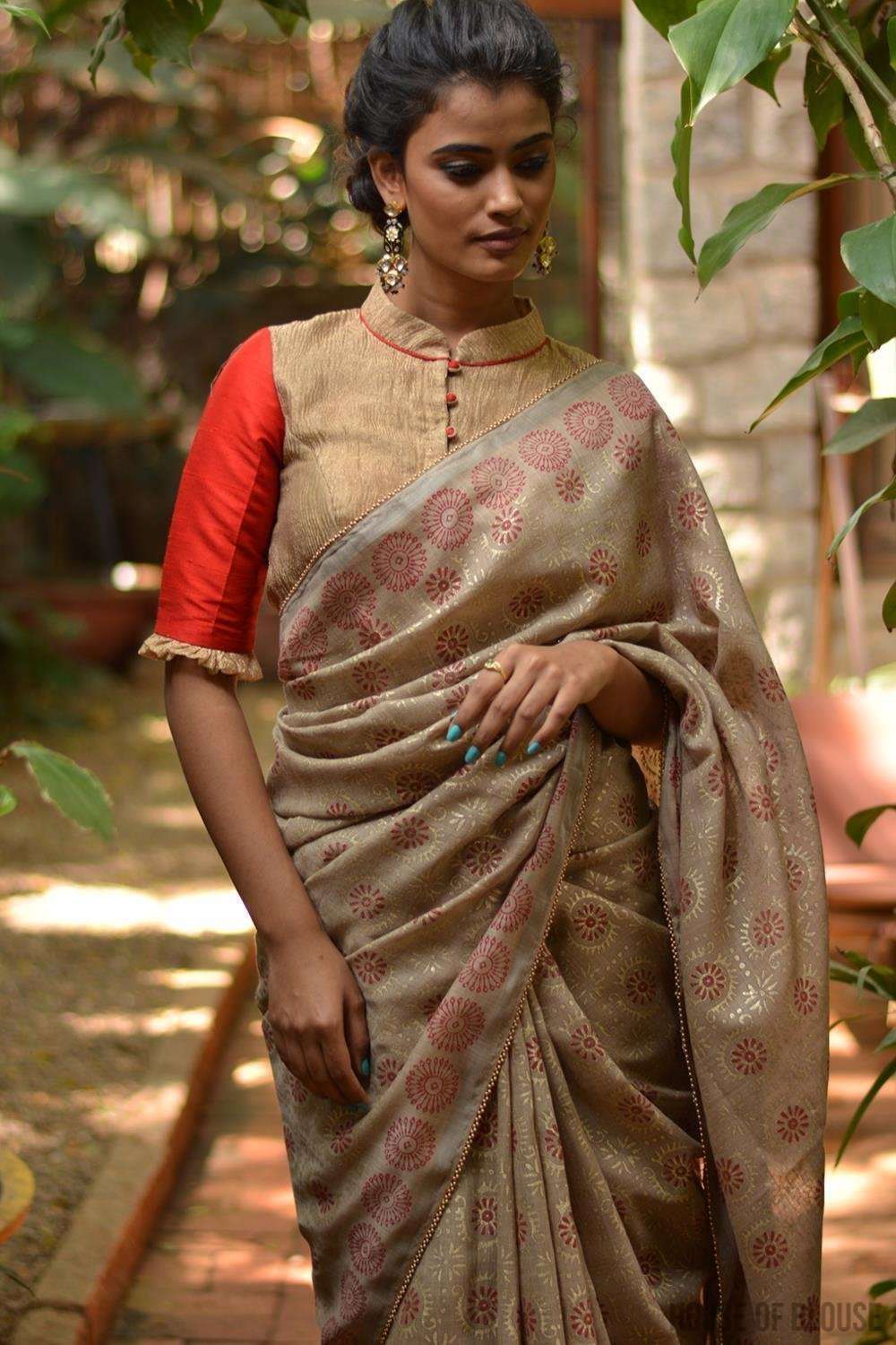 Beige soft linen saree with maroon and gold block print, tissue edging and gold bead edging - House of Blouse