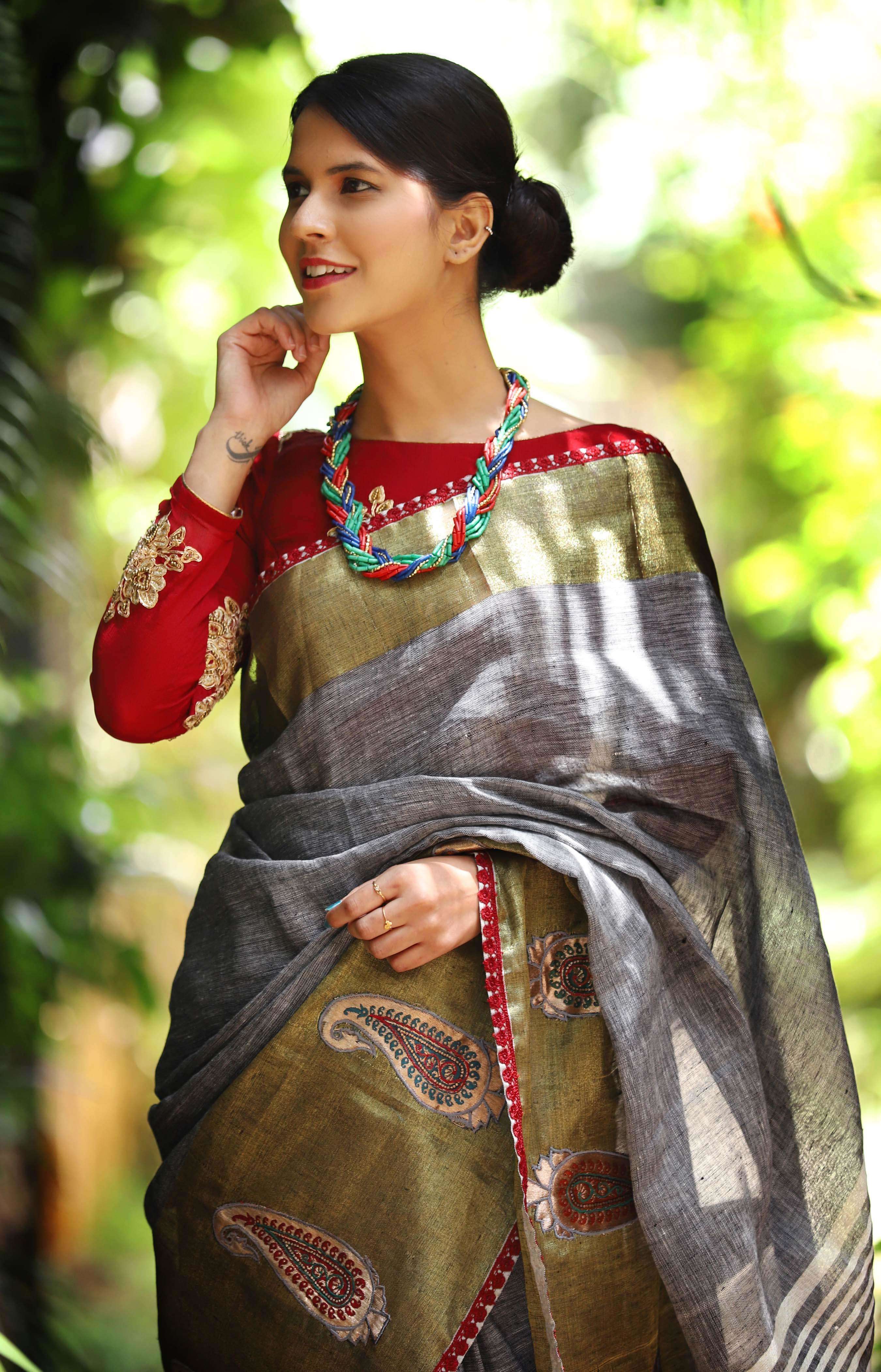 Grey Linen saree with tissue border with Paisley appliques - House of Blouse
