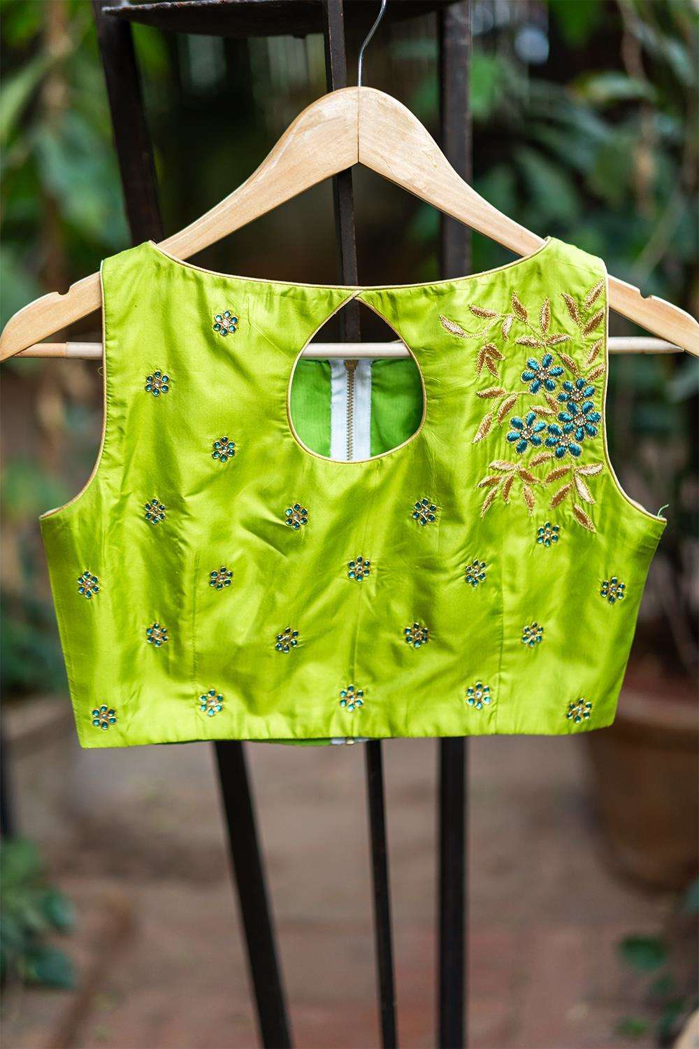 Manoi - Hand embroidered blouse - House of Blouse