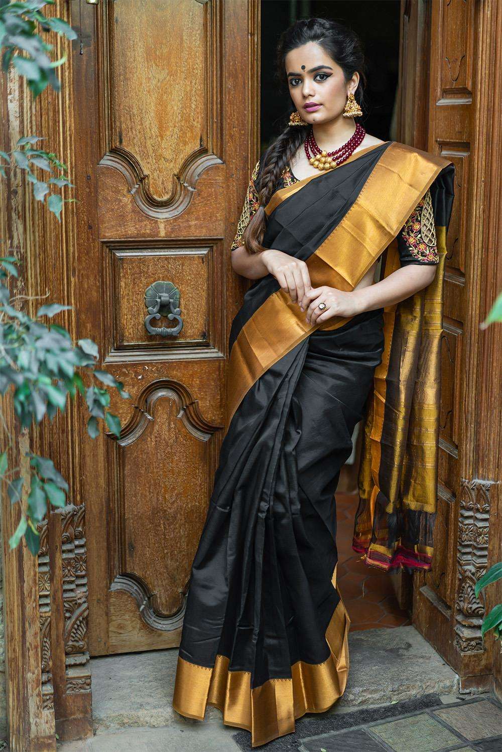 Meerabai - Black Mangalgiri silk cotton saree with dull gold border - House of Blouse